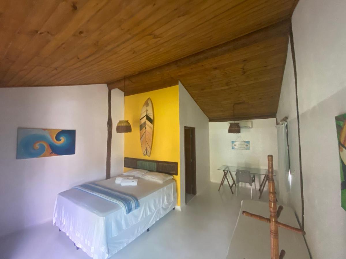 Bahia Surf Camp Hotel Abrantes Esterno foto