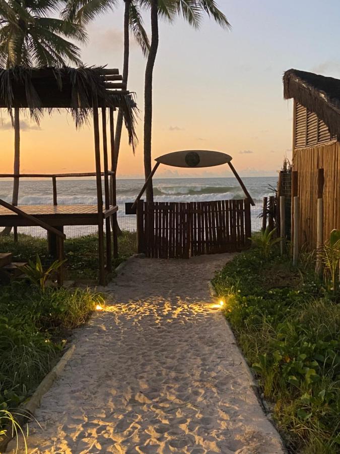 Bahia Surf Camp Hotel Abrantes Esterno foto