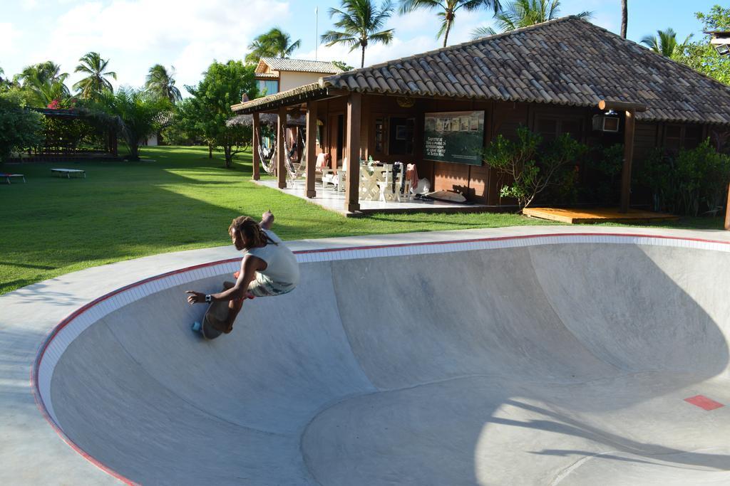 Bahia Surf Camp Hotel Abrantes Esterno foto